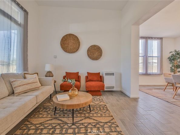 8924 S Budlong Avenue, Los Angeles CA 90044