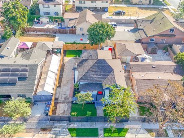 8924 S Budlong Avenue, Los Angeles CA 90044