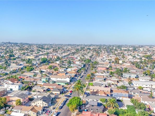 8924 S Budlong Avenue, Los Angeles CA 90044