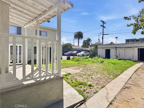 6915 Bonsallo, Los Angeles CA 90044