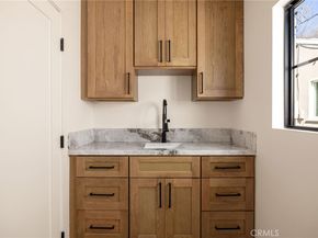 3176 La Tierra Street, Pasadena CA 91107