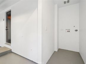 2252 Verde Oak, Los Angeles CA 90068