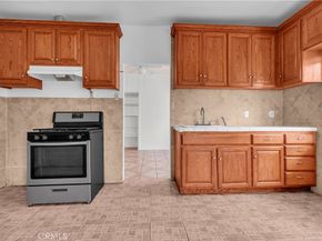 657 E 53rd, Los Angeles CA 90011