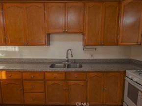 1140 Pacific Ave 20, Long Beach CA 90813