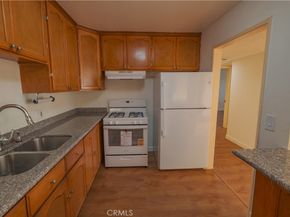 1140 Pacific Ave 20, Long Beach CA 90813