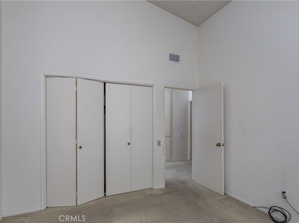 6849 Whitaker Avenue, Lake Balboa CA 91406