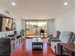 750 S Spaulding Avenue 129, Los Angeles CA 90036