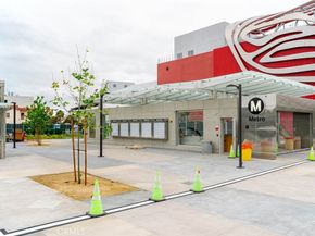 750 S Spaulding Avenue 129, Los Angeles CA 90036