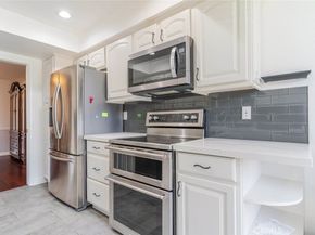 750 S Spaulding Avenue 129, Los Angeles CA 90036