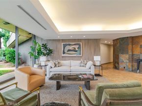 750 S Spaulding Avenue 129, Los Angeles CA 90036