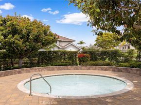 2 Saros 70, Irvine CA 92603