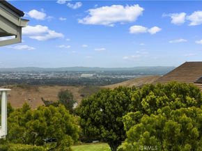 2 Saros 70, Irvine CA 92603
