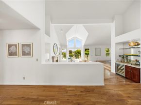 2 Saros 70, Irvine CA 92603
