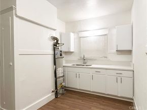 458 W Vernon, Los Angeles CA 90037