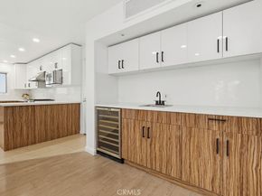 9499 Cherokee, Beverly Hills CA 90210