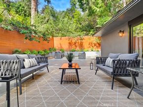 9499 Cherokee, Beverly Hills CA 90210