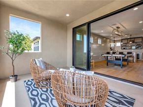 17 Ponte, Lake Forest CA 92630