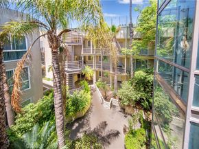 11949 Goshen 308, Los Angeles CA 90049