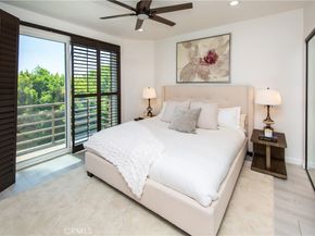 11949 Goshen 308, Los Angeles CA 90049