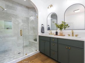 4325 9th Avenue, Los Angeles CA 90008