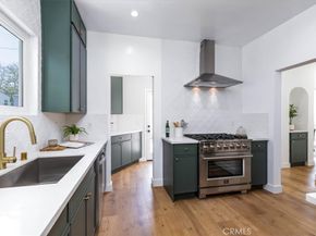 4325 9th Avenue, Los Angeles CA 90008