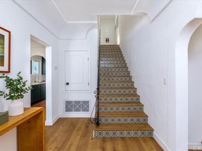 4325 9th Avenue, Los Angeles CA 90008