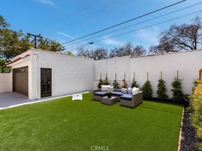 4325 9th Avenue, Los Angeles CA 90008