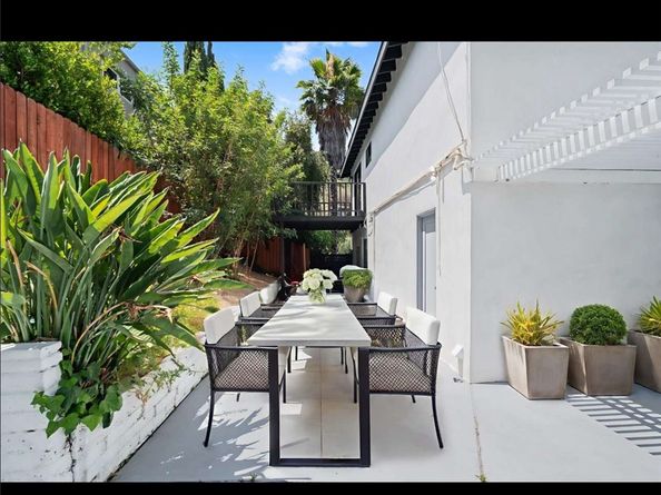 3448 Ardsley Place, Encino CA 91436