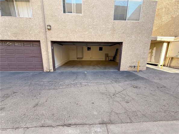 9689 Via Torino, Burbank CA 91504