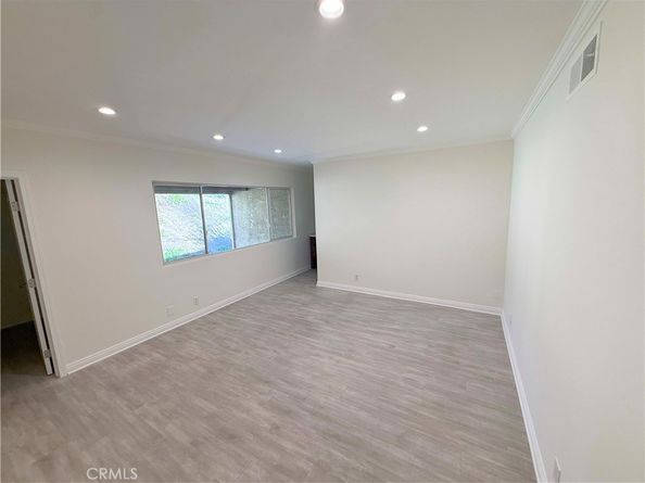 9689 Via Torino, Burbank CA 91504