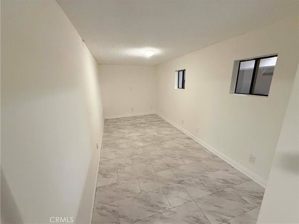 9689 Via Torino, Burbank CA 91504