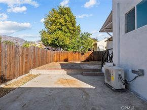 7755 Day Street, Tujunga CA 91042