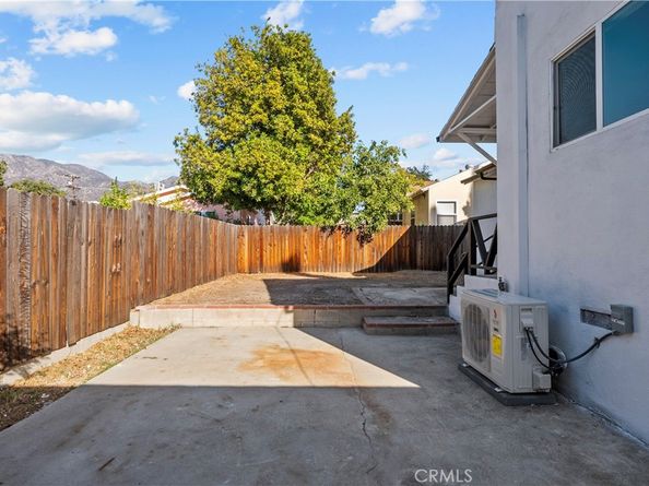 7755 Day Street, Tujunga CA 91042