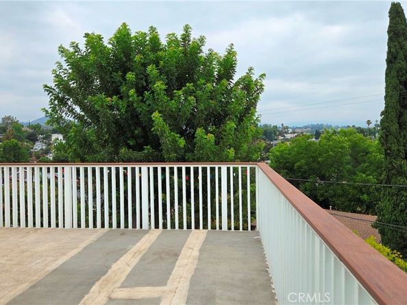 787 Terrace 49, Los Angeles CA 90042