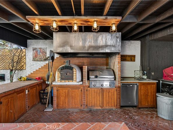 5526 Fulton, Sherman Oaks CA 91401