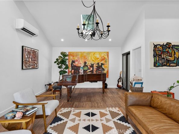 5526 Fulton, Sherman Oaks CA 91401