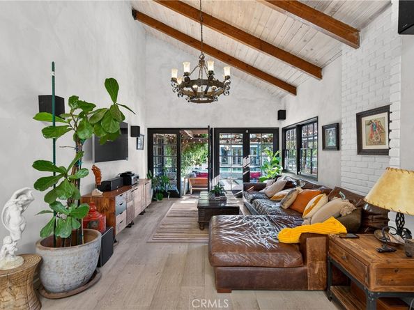 5526 Fulton, Sherman Oaks CA 91401