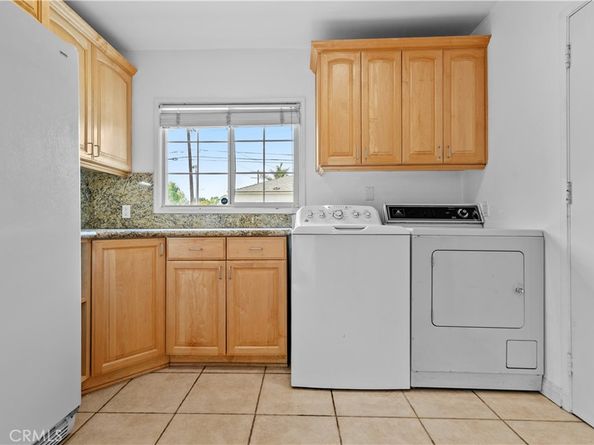 6301 Farmdale, North Hollywood CA 91606