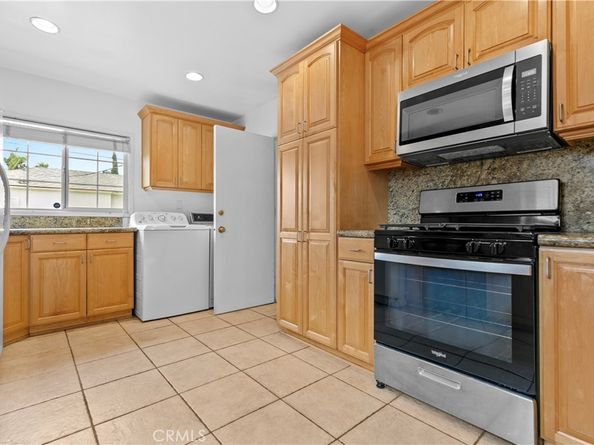 6301 Farmdale, North Hollywood CA 91606