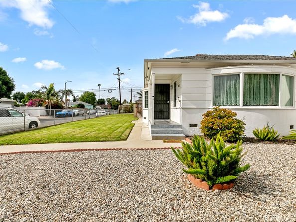 6301 Farmdale, North Hollywood CA 91606