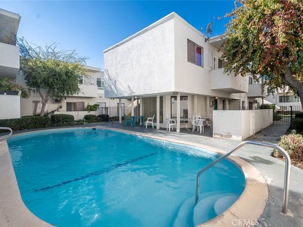 10749 New Haven Street 18, Sun Valley CA 91352