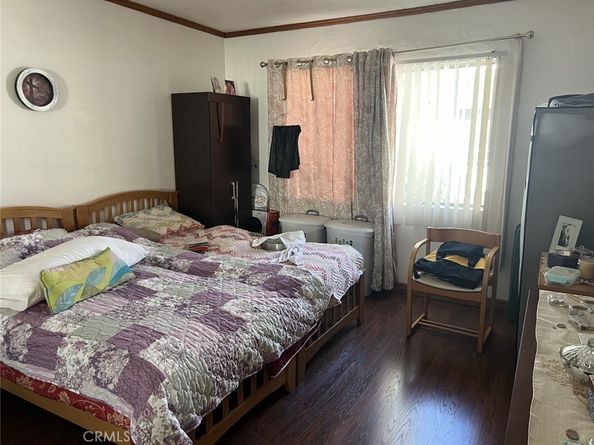 10749 New Haven Street 18, Sun Valley CA 91352