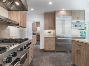 10452 Lindbrook Drive, Los Angeles CA 90024