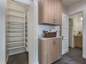 10452 Lindbrook Drive, Los Angeles CA 90024