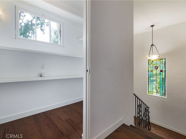 10452 Lindbrook Drive, Los Angeles CA 90024