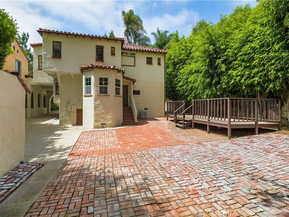 10452 Lindbrook Drive, Los Angeles CA 90024