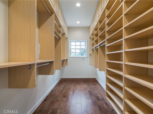 10452 Lindbrook Drive, Los Angeles CA 90024