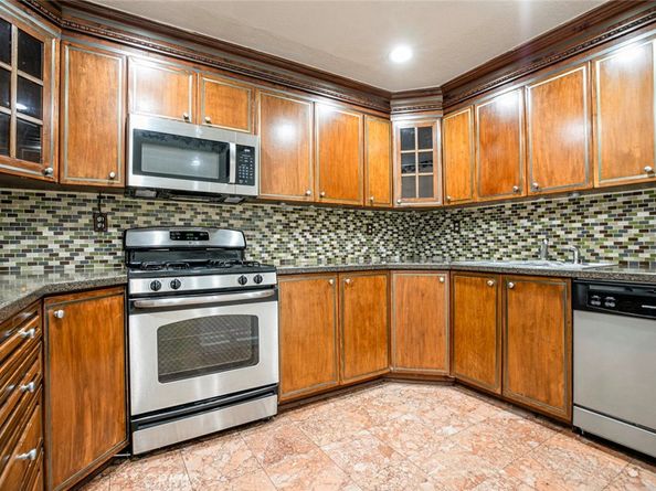 16940 Chatsworth Street 208, Granada Hills CA 91344