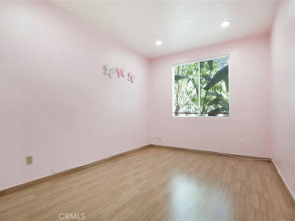 16940 Chatsworth Street 208, Granada Hills CA 91344