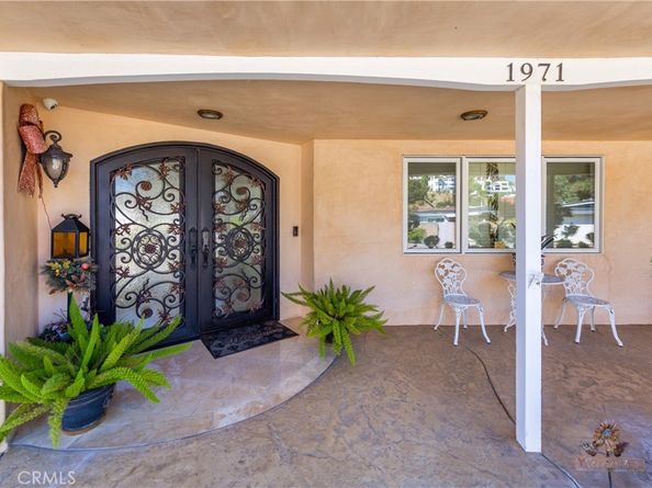 1971 Deermont Road, Glendale CA 91207